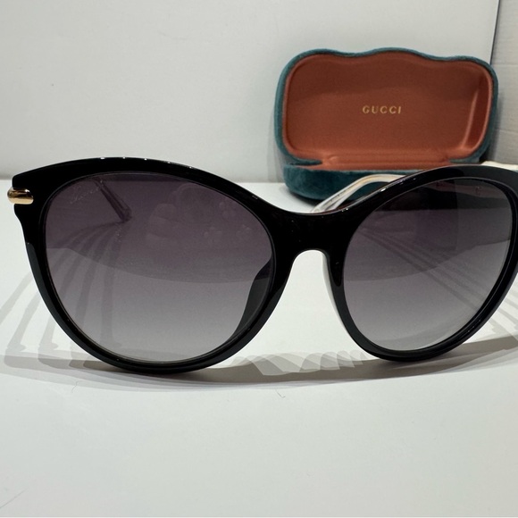 Gucci Black Cat Eye Sunglasses Gold Bamboo Temples w/ Case main image 16